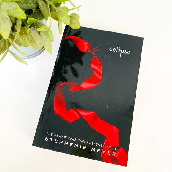 Other - ✨3 for $12✨ Eclipse: The Twilight Saga, Book 3 by Stephenie Meyer